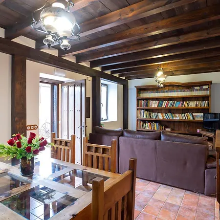 Adolfo Country house