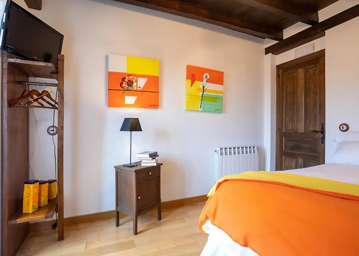 Adolfo 컨트리하우스 *